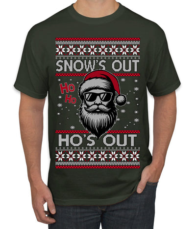 Snow's Out Hos Out | Funny Santa Claus Ugly Christmas Sweater Men's T-Shirt